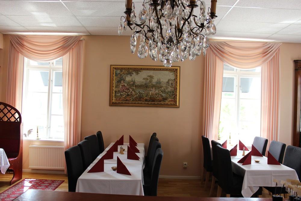Hotell Laeckoe Lidköping Exterior foto