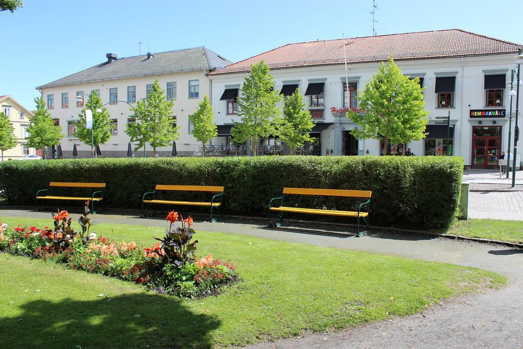 Hotell Laeckoe Lidköping Exterior foto